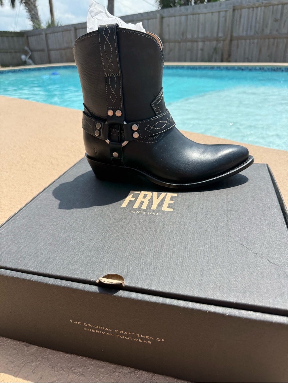 Frye Black Billy Short Harness Boot IN ORIGINAL BOX NEVER WORN - Picture 7 of 8